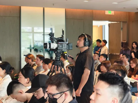 蒙娜字体直播单机位图片 3