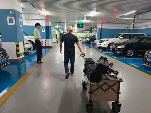 企业人物采访图片 2