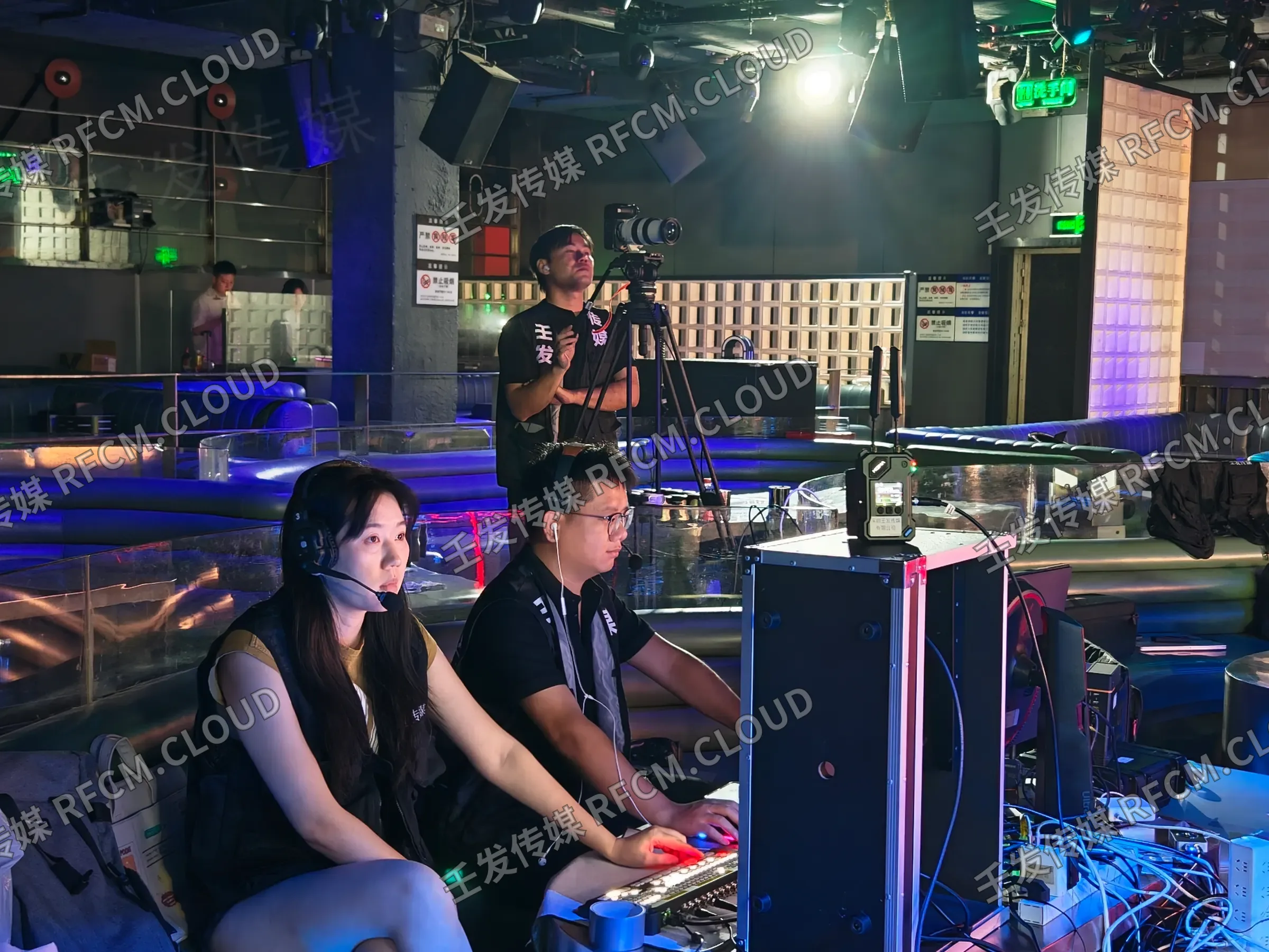 魔声品牌三机位直播带货图片 61