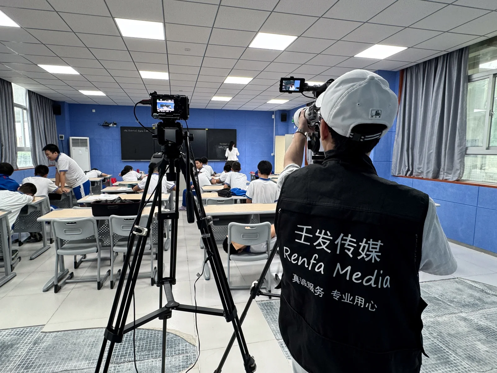 广州白云学校直播现场执行照片 5