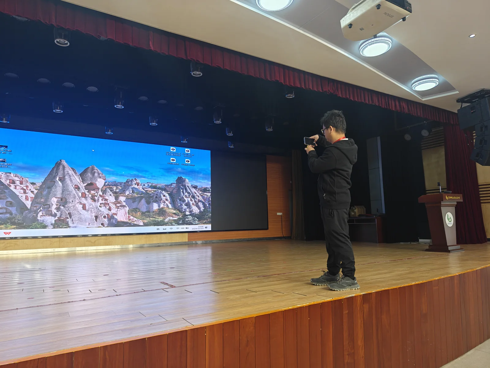 广州教研会活动直播现场执行照片 1