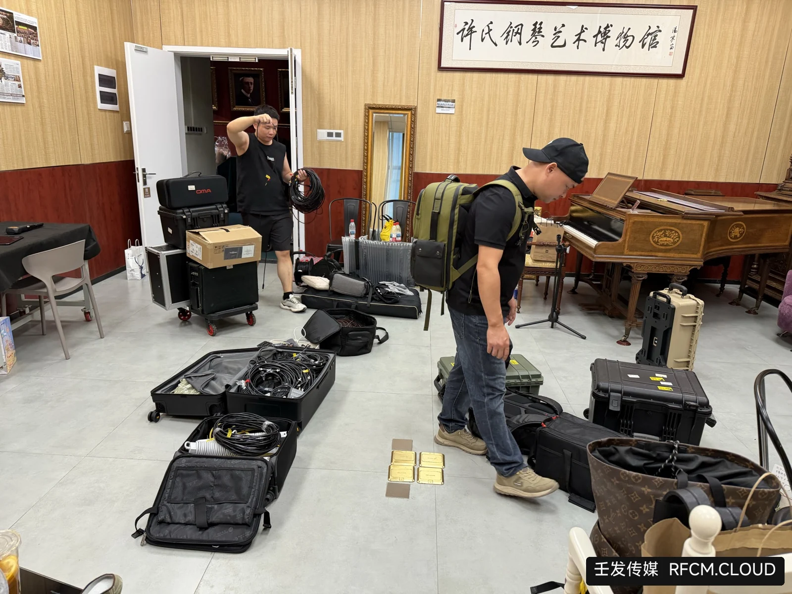 深圳龙华音乐会双机位及照片直播现场执行照片 3